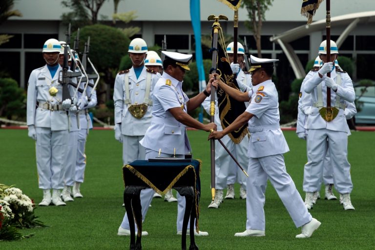 Kehadiran Kapal KRI Di Laut Natuna Utara Menjadi Aman Dari Penangkapan Ikan Ilegal Nelayan Negara Tetangga
